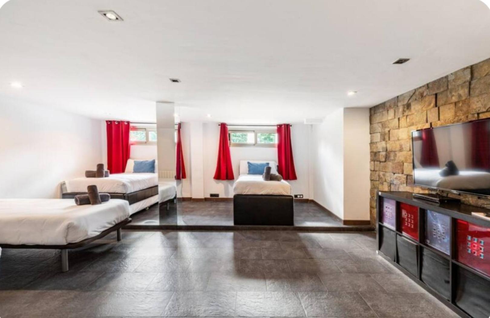 Villa La Roca Madrid Гуадаррама Экстерьер фото